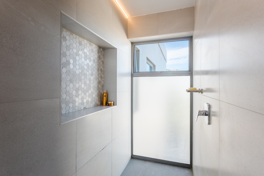 4 Bedroom Property for Sale in Kommetjie Western Cape